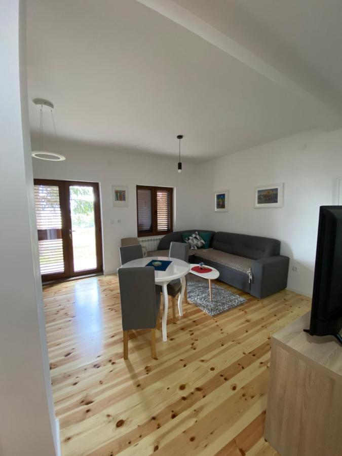 Turisticki Apartmani “Kraljeva Stolica” Žabljak Exterior foto